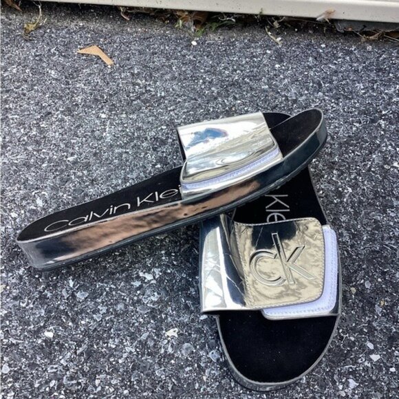 Acubi mermaidcore fairycore Calvin Klein Black Slides Sandals Women Size 7 - Picture 2 of 6